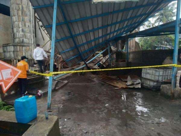 Bruuk! Bangunan Pabrik Ambruk Timpa 3 Pekerja di Rancaekek Bandung, 1 Tewas