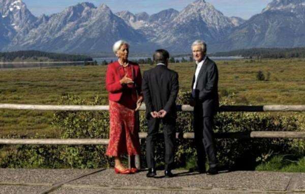 Menantikan Pidato Powell di Jackson Hole, Suku Bunga Diperkirakan Turun 0,25 Persen