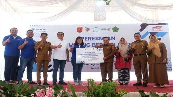 FIFGROUP Resmikan Kampung Berseri Rafflesia Batang Palupuh, Dorong Desa Ramah Lingkungan di Agam
