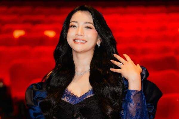 Hot Gossip: Roby Tremonti Bantah Tebar Ancaman, Hesti Purwadinata Lempar Sindiran Pedas