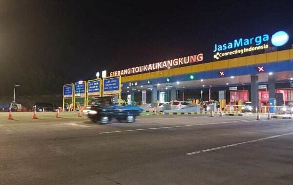 14 Pengendara Keluar Semarang Menuju Jakarta Via GT Kalikangkung Sepekan Jelang Lebaran