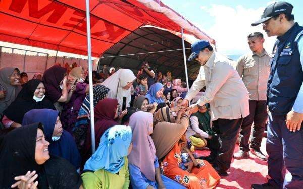 Kemendikdasmen Kirim Tenda Darurat untuk Disulap Jadi Kelas Sementara ke Lokasi Bencana Sumatera