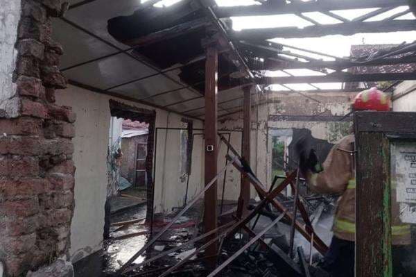 Gara-Gara Bakar Sarang Tawon Vespa, Bangunan Rumah di Bantul Ikut Ludes Dilahap Api