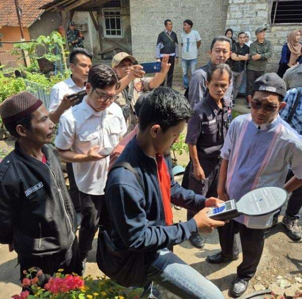 PLN Pastikan Medan Magnet SUTET di Rajamandala Kulon Aman, Jauh di Bawah Batas WHO