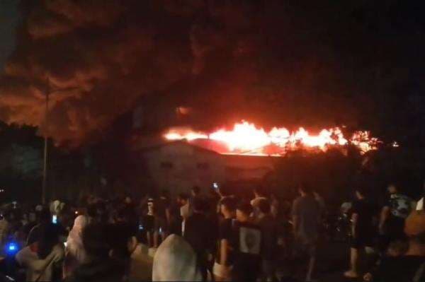 Kebakaran Pabrik Swallow di Medan, HRD dan Polisi Pastikan Tak Ada Korban Jiwa