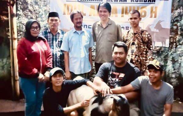 Amalkan Nilai Pancasila, Once Mekel Ikut Bagikan Hewan Kurban