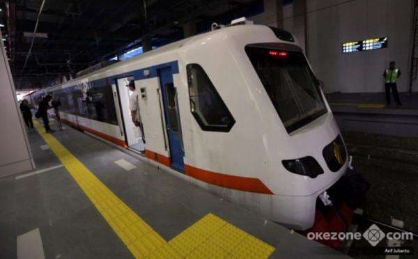 Kereta Bandara Tabrak Mobil di Lintasan Stasiun Poris, Perjalanan KRL Tersendat