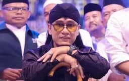 Ayah Meninggal Dunia, Gus Miftah: Aku Bangga Jadi Anak Kiai Kampung!