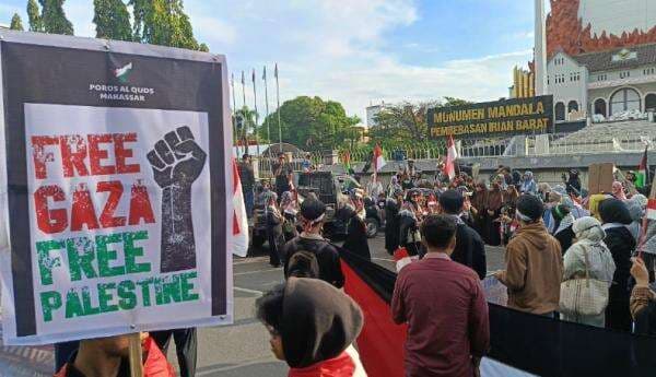 Ratusan Massa Aksi Bela Palestina dan Dukung Iran Hancurkan Israel di Makassar