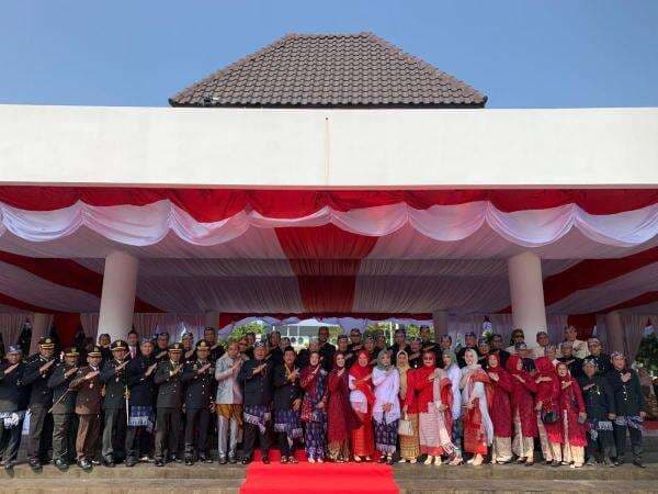 Upacara HUT RI ke-80 di Karawang: Aep Syaepuloh Tekankan Semangat Pahlawan dan Persatuan