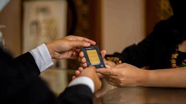 Di Tengah Ketidakpastian Ekonomi, Mengapa Gadai Jadi Solusi Utama Masyarakat Indonesia?