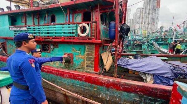 Ribuan Kapal Numpuk di Pelabuhan Muara Angke, Polairud Polda Metro Turun Tangan