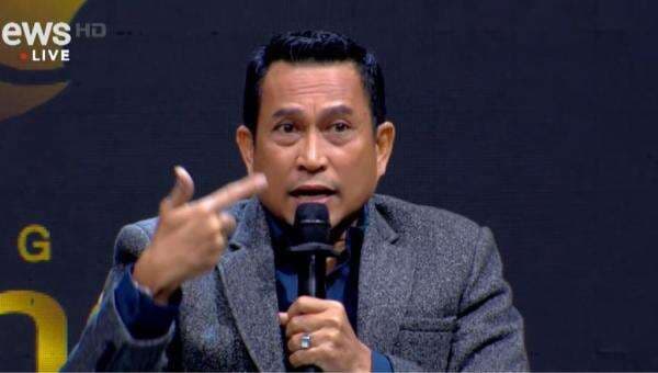 David Pajung Harap Sidang Kasus Ijazah Jokowi Digelar Terbuka: Ini Sudah Konsumsi Publik David Pajung Harap Sidang Kasus Ijazah Jokowi Digelar Terbuka: Ini Sudah Konsumsi Publik