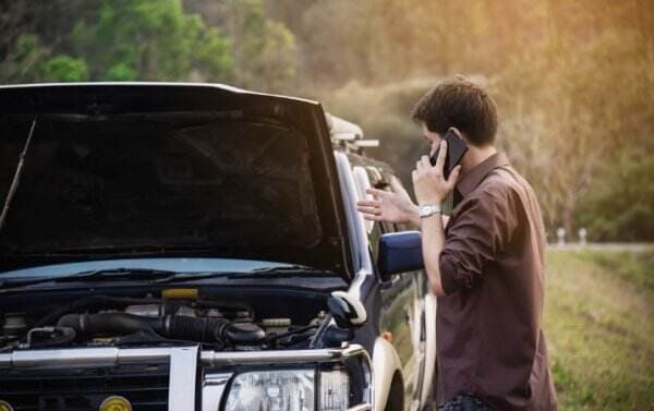 Jangan Panik, Ini Tips Mesin Mobil Mati Mendadak di Jalanan
