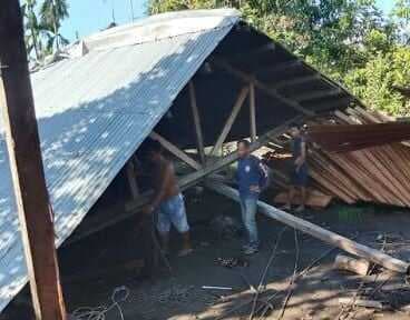 Penampakan Rumah Rusak Diguncang Gempa M 6,6 di Sarmi Papua