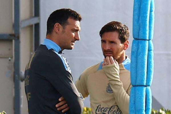 Bakal Ditinggal Messi Pensiun, Scaloni Beri Respons Emosional 