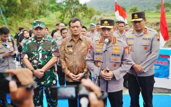 Kawal Arahan Presiden, Kapolri Resmikan 19 Jembatan Merah Putih Presisi
