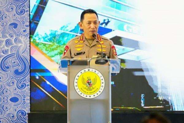 Kapolri: Kompolnas Mitra Strategis untuk Upaya Pembenahan Polri Kapolri: Kompolnas Mitra Strategis untuk Upaya Pembenahan Polri