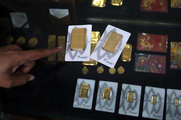 Harga Emas Antam Hari Ini Anjlok Rp32.000, Termurah Dijual Segini