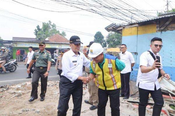 Penataan Jalan Raden Demang Hardjakusumah Cimahi
