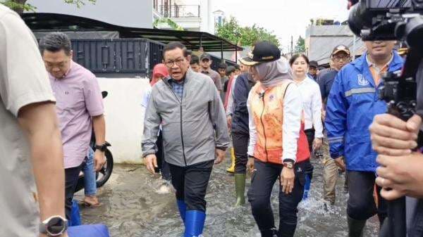 Pramono Tambah Pompa untuk Banjir Rawa Buaya untuk Surutkan Volume Air