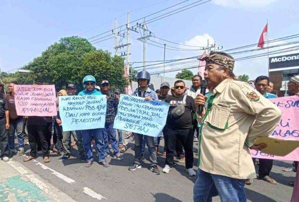 Demo Kenaikan PBB-P2 dan NJOP di Jombang, Pendemo: Meningkat Kayak Setan!
