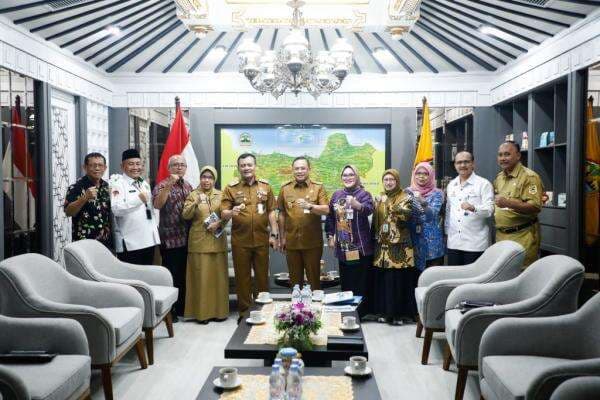 Pemprov Jateng Berikan Kemudahan Akses Warga Miskin, Kemitraan dengan Sekolah Swasta pada SPMB 2025