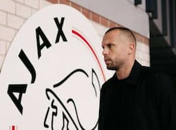 Segini Uang Fantastis yang Harus Disiapkan PSSI untuk Datangkan John Heitinga sebagai Pelatih Timnas Indonesia