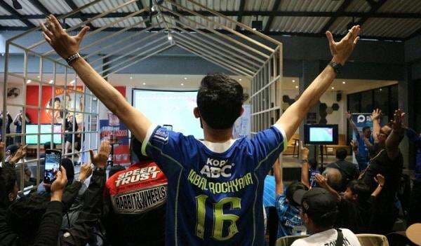 Catat, Ini Tempat Nobar Persib vs Bali United di Bandung