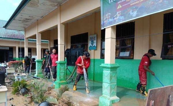 Kemenhut Lanjutkan Operasi Pascabencana Sumatra, Bersihkan Rumah hingga Fasum