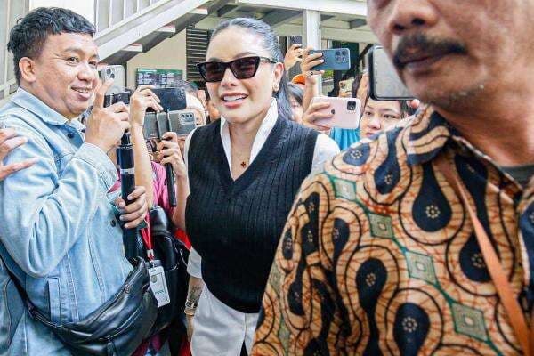 Dituntut 11 Tahun Penjara, Nikita Mirzani Siap Bacakan Pembelaan Hari Ini
