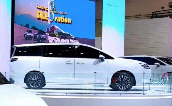 Bermain di Segmen Medium MPV Sliding Door, Intip Spesifikasi Wuling Darion