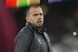 Profil John Heitinga, Calon Kuat Pelatih Timnas Indonesia yang Terpantau Follow Instagram Para Petinggi PSSI