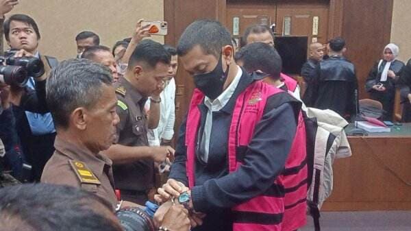 Anak Riza Chalid Minta Dipindah ke Rutan Salemba karena Idap Pneumonia