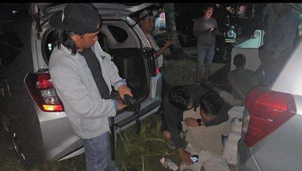 Bawa 16 Paket Besar Ganja dalam Mobil, Pria di Batang Anai Ditangkap Polisi