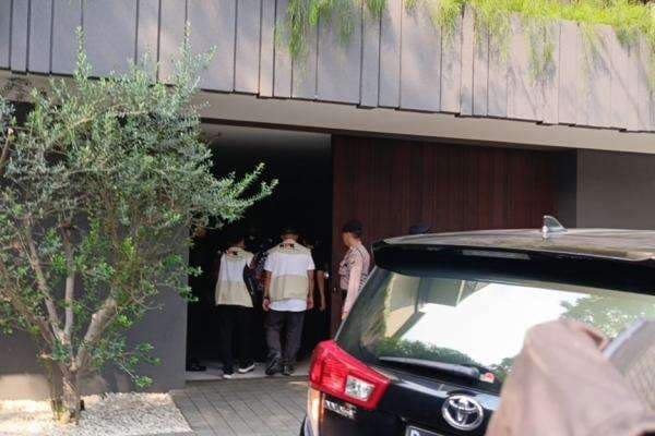 KPK Kembali Geledah Rumah Silmy di Jalan Brawijaya Jaksel