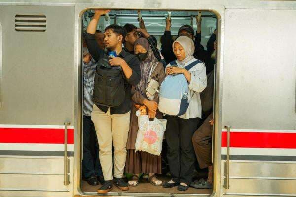 Perjalanan KRL Serpong-Tanah Abang Pagi Ini Terganggu