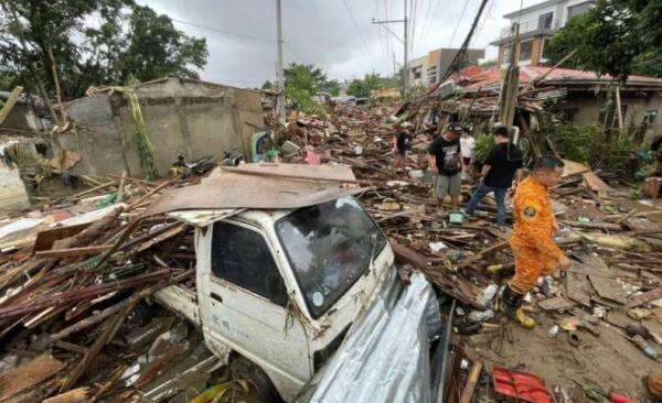 Topan Kalmaegi Porak-porandakan Filipina Tewaskan 58 Orang, kini Bergerak ke Vietnam