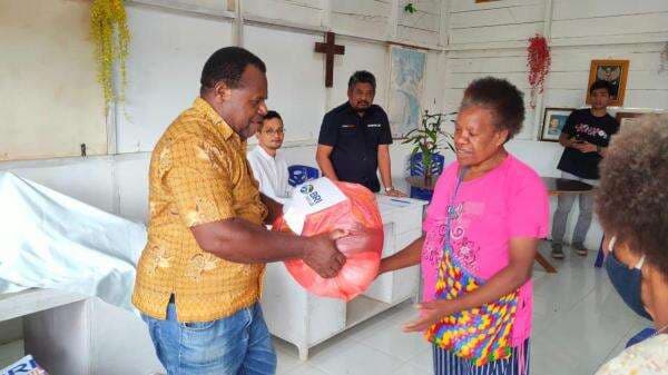 Maknai Natal 2025, BRI Peduli Salurkan Puluhan Ribu Paket Sembako bagi Masyarakat 