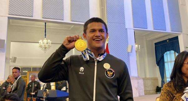 Lifter Rizki Juniansyah Kaget Diganjar Prabowo Kenaikan Pangkat di TNI