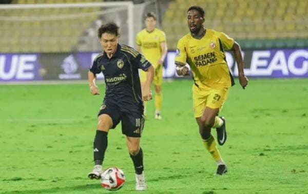 Tanpa Gol! PSM Makassar Ditahan Semen Padang di Super League 2025-2026