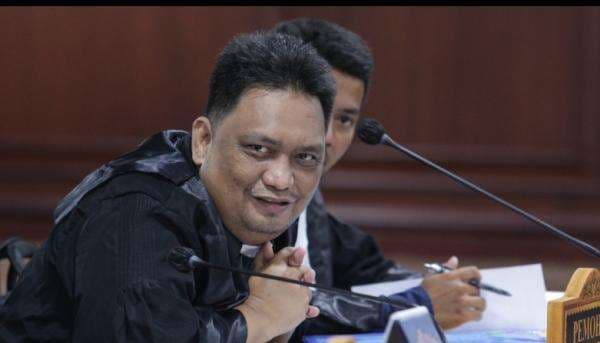 Kontroversi Penetapan Calon Bupati Bolmong di Sidang Mahkamah Konstitusi Kontroversi Penetapan Calon Bupati Bolmong di Sidang Mahkamah Konstitusi