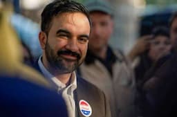 Jabat Wali Kota Muslim New York Pertama, Mamdani Simbol Perlawanan Minoritas di AS