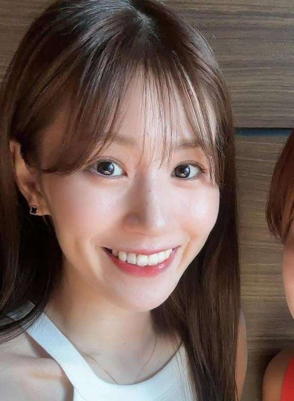 Kisah Raja Bulu Tangkis Thailand Kunlavut Vitidsarn yang Terpesona hingga Ingin Nikahi si Cantik Chiharu Shida