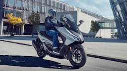 Honda Luncurkan Forza 125 Model 2026 di Eropa, Ini Spesifikasi Terbarunya