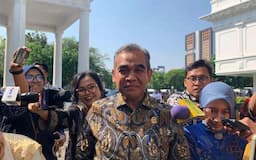 Ketua MPR Puji Gotong Royong Masyarakat RI Bantu Korban Banjir Sumatera