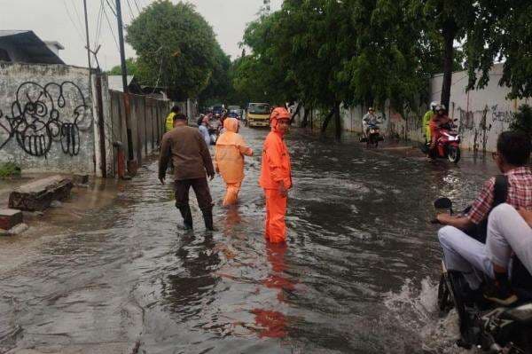 Banjir Rendam 16 Titik di Jakarta Imbas Hujan Deras, Terbanyak Jaksel