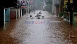 Kali Mampang Meluap, Permukiman Warga Pondok Karya Jaksel Terendam Banjir