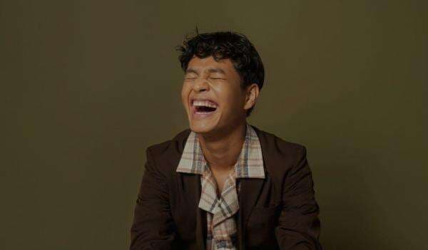 Axelo Perkenalkan Warna Musiknya Lewat Single Perdana Amit-Amit