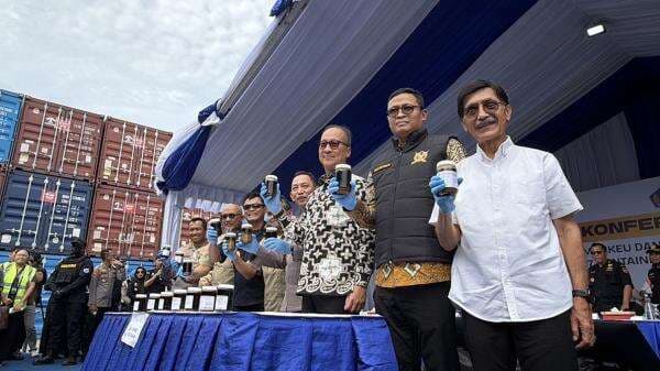 Bea Cukai-Polri Gagalkan Ekspor Ilegal 87 Kontainer Produk Turunan CPO Rp28,7 Miliar